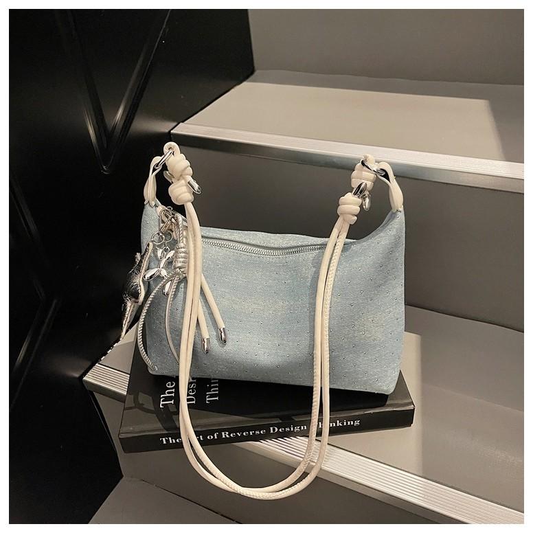 IELGY Ladies Messenger Bag Denim Large Capacity Summer All-Match Casual Underarm Dumpling Bag