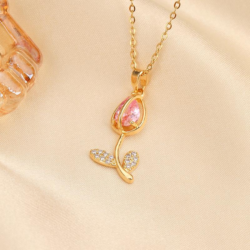 Titanium Steel Non-fading Necklace - European & American Style, Light Luxury, Versatile Korean Fashion, Perfect for Women and Girlfriend Gifts.