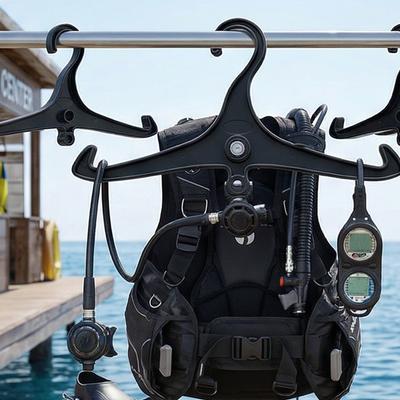 Side Hanging Vest Drying Rack Anti Slip Scuba Diving Drysuit Hanger Multifunctional Wetsuit Storage Rack Dive Accessories