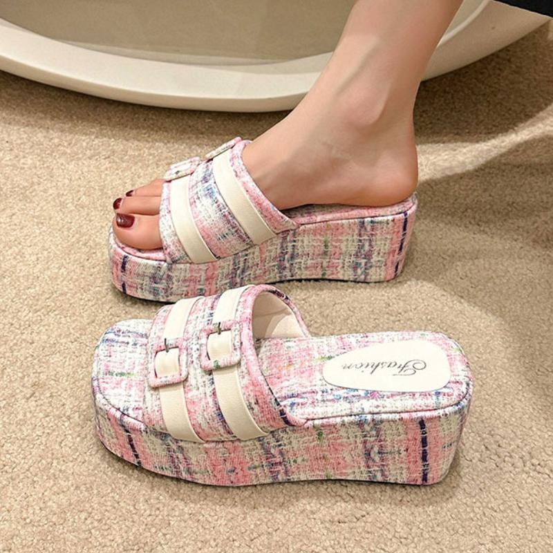 Roman Doftande Design Högklackade Tofflor 2024 Nya Kilklack Strandtofflor Tjocksulade Sandaler med Fisknäbb Zapatos Mujer Sandal