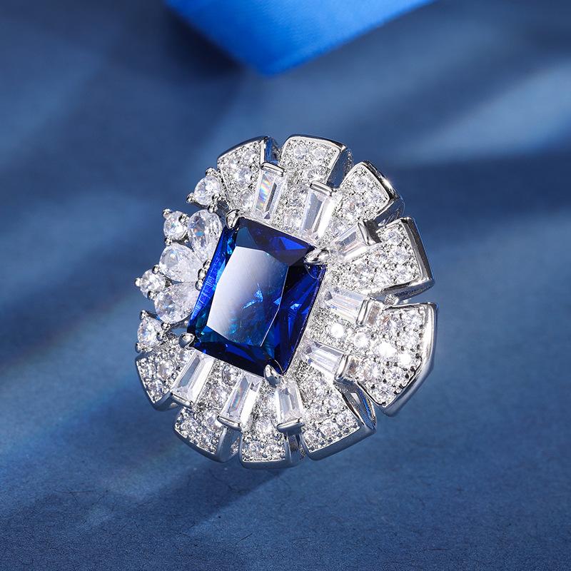 

Jewelry Copper Bottom Gold-Plated Simulation Color Treasure Heart-Shaped Heavy Industry Inlaid Diamond Ring Women 10 * 12