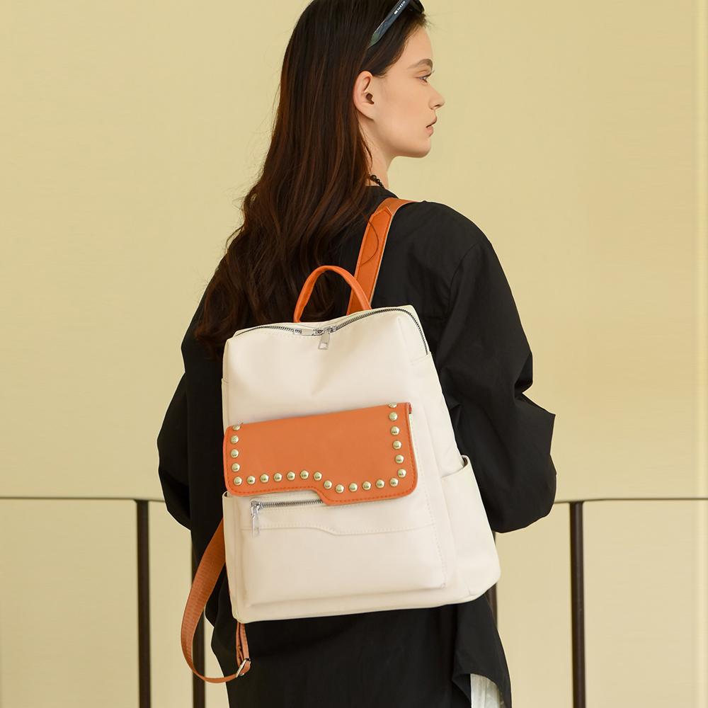 Женский рюкзак с заклепками — фото 4