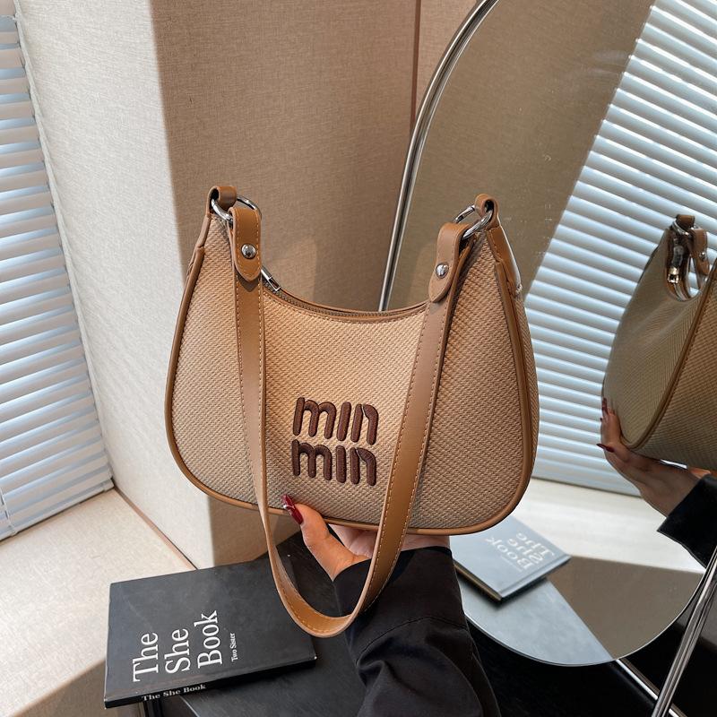 High-end niche bag women's autumn and winter new retro shoulder messenger bag dumpling bag