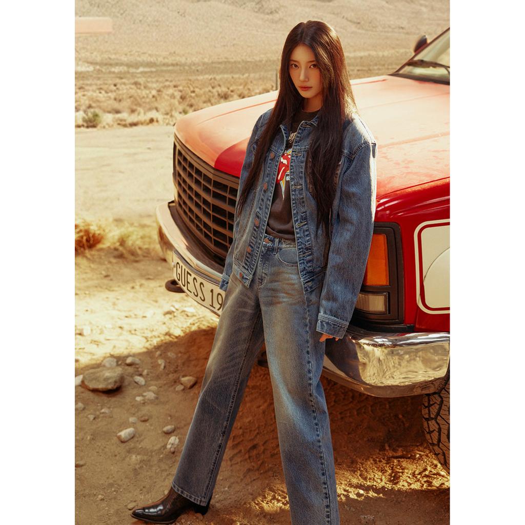 Guess Hyunjin 26 Fall Pigment Washed Barrel Jeans MQ6D1166