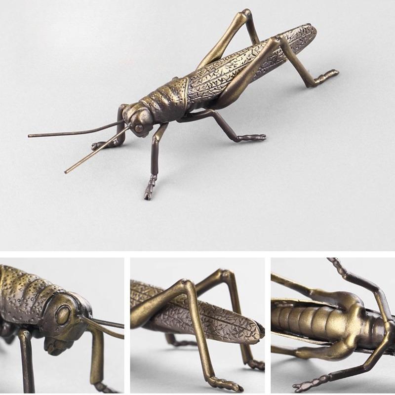 Creative New Animal Insect Decor Bronze Grasshopper Teapot Lid Holder Alloy Kung Fu Tea Pet Home Garden Decoration 3D Ornament