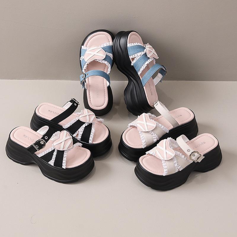 Dopamine Thick-bottomed Muffin Slippers Women's Summer New Fashionable and Cute Student Casual One-word Cool Slippers
