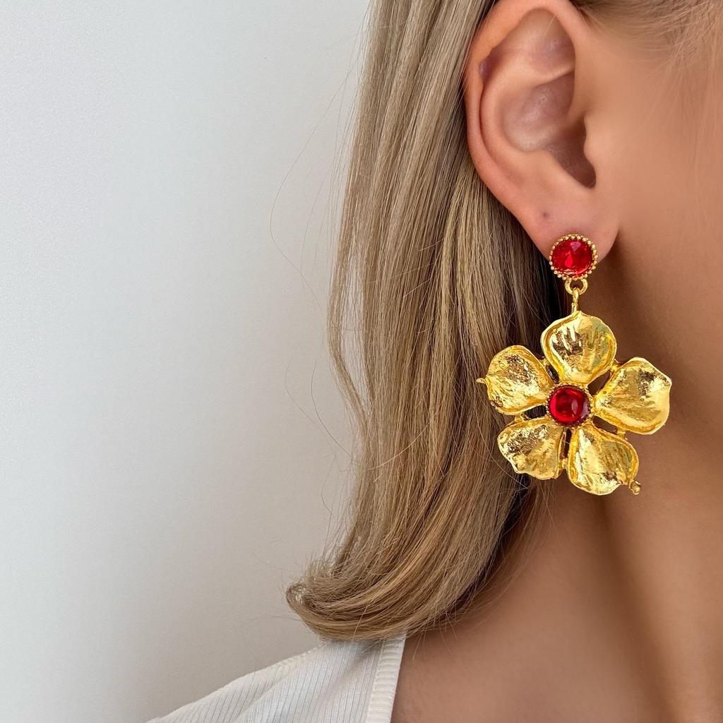 European Vintage Cross-Border Statement Earrings - Elegant, Versatile, High-End Accessories