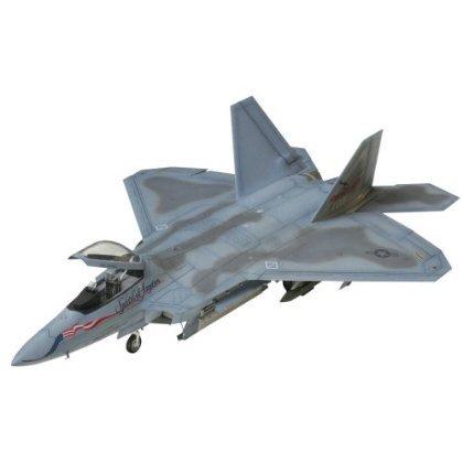 Tamiya 1/72 Warbird Collection No. 63 U.S. Air Force F-22 Raptor Plastic Model Kit 60763