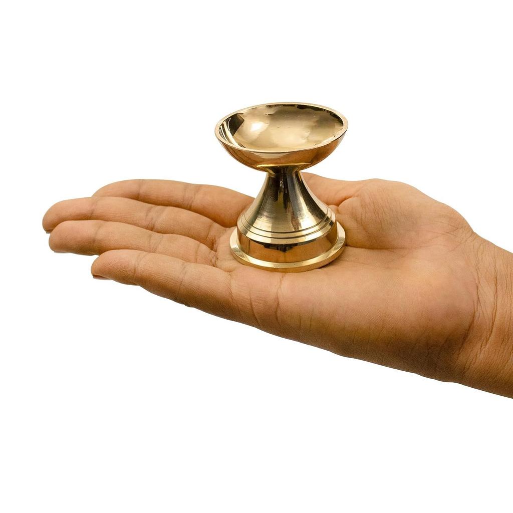 Traditional Handcrafted Brass|Oil Lamp for Puja|Indian Festival Decor|Return Gift|Ethnic Home Decor|Small Brass Diya for Temple, Home,