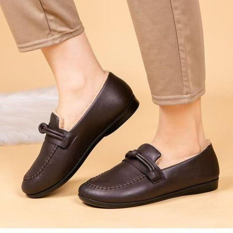 

Soft leather single shoes versatile round head flat bottom new spring and autumn velvet soft sole comfortable leather shoes work shoes lazy shoes 40 темно-коричневого кольору