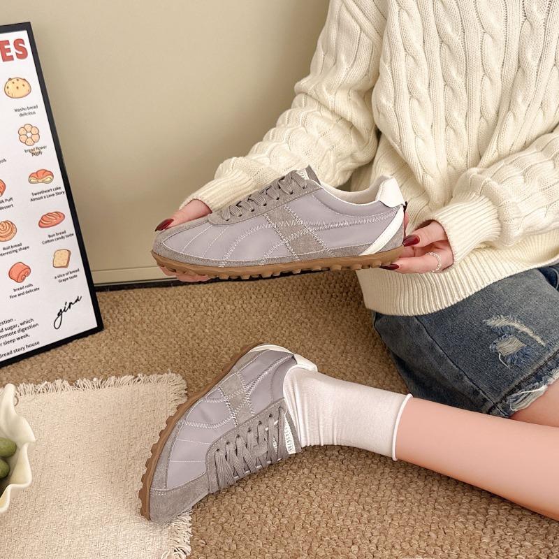 Retro Lightweight Women S Casual Sports Sneakers For Daily Wear