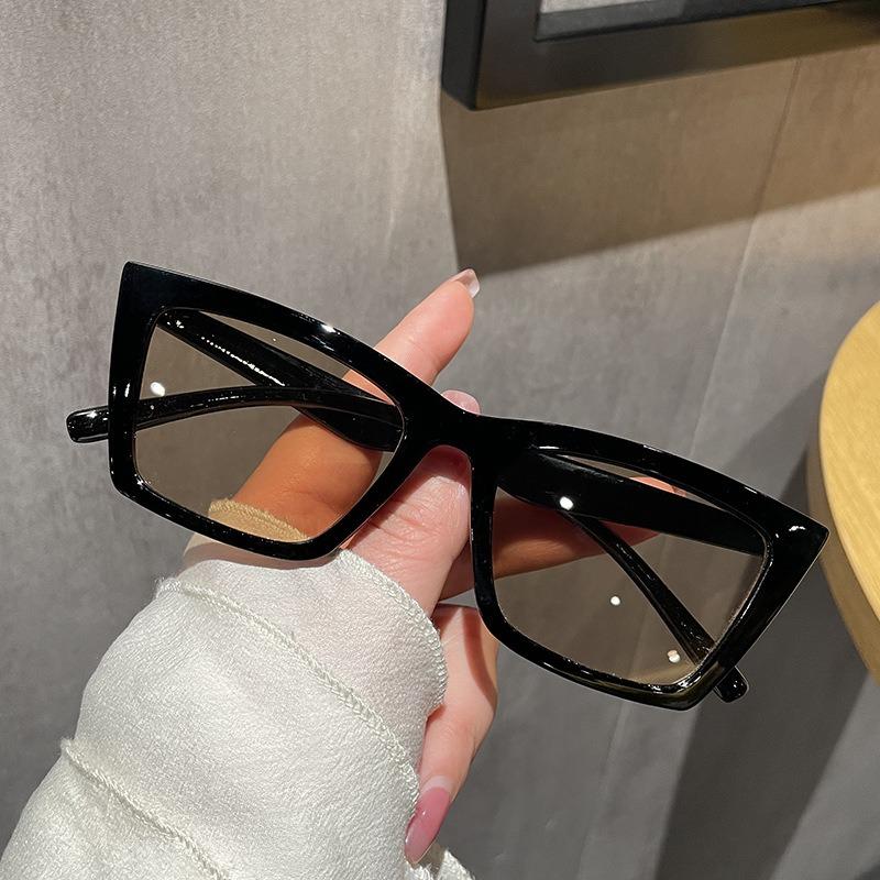 Vintage Small Frame Cat'S Eye Sunglasses Women Fashion Female Sun Glasses New In Trendy Luxury Brand Designer Shades Eyewear