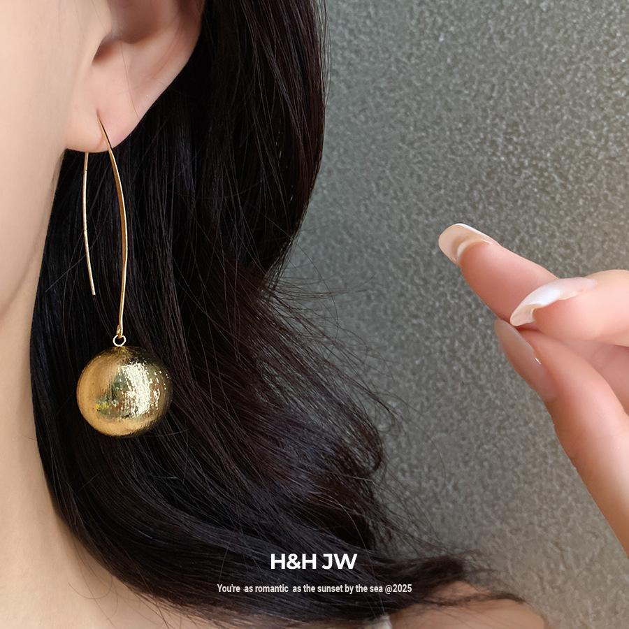 European and American exaggerated spray paint round pattern pendant ear hook explosion earrings femininity earrings design sense niche
