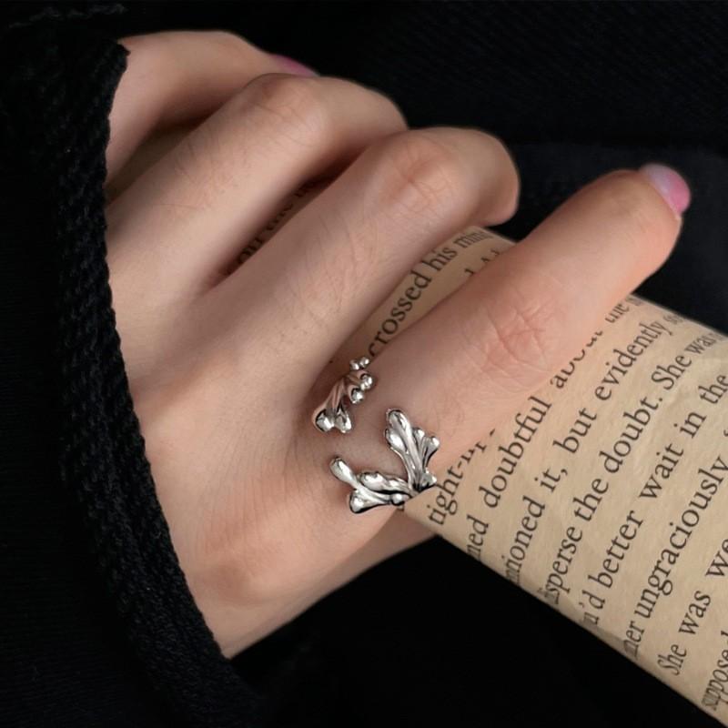 Exclusive Copper Minimalist Ring Designed For Women With Geometric Elegance Essential Fashion Accessory