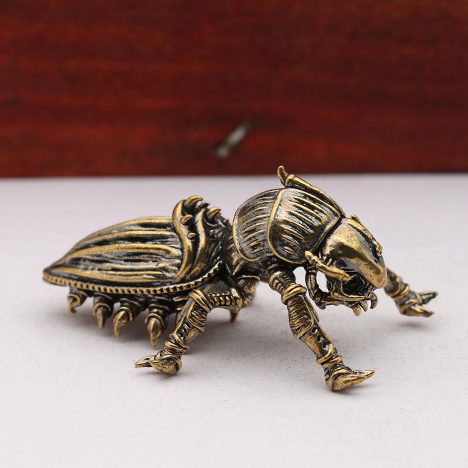 Brass Alien Beetle Figurines Desktop Ornaments Creative Retro Insects Small Statue Micro landscape Decoration Crafts Accessories