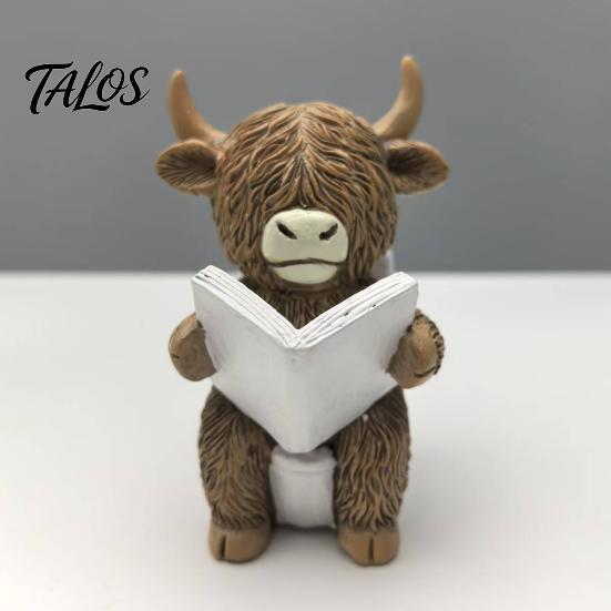 Decorative Cow Statue Highland Bathroom Figurine Funny Scottish Cattle Sitting on Toilet Resin Calf Bedroom Animal Ornament Bathing Sculpture for Home