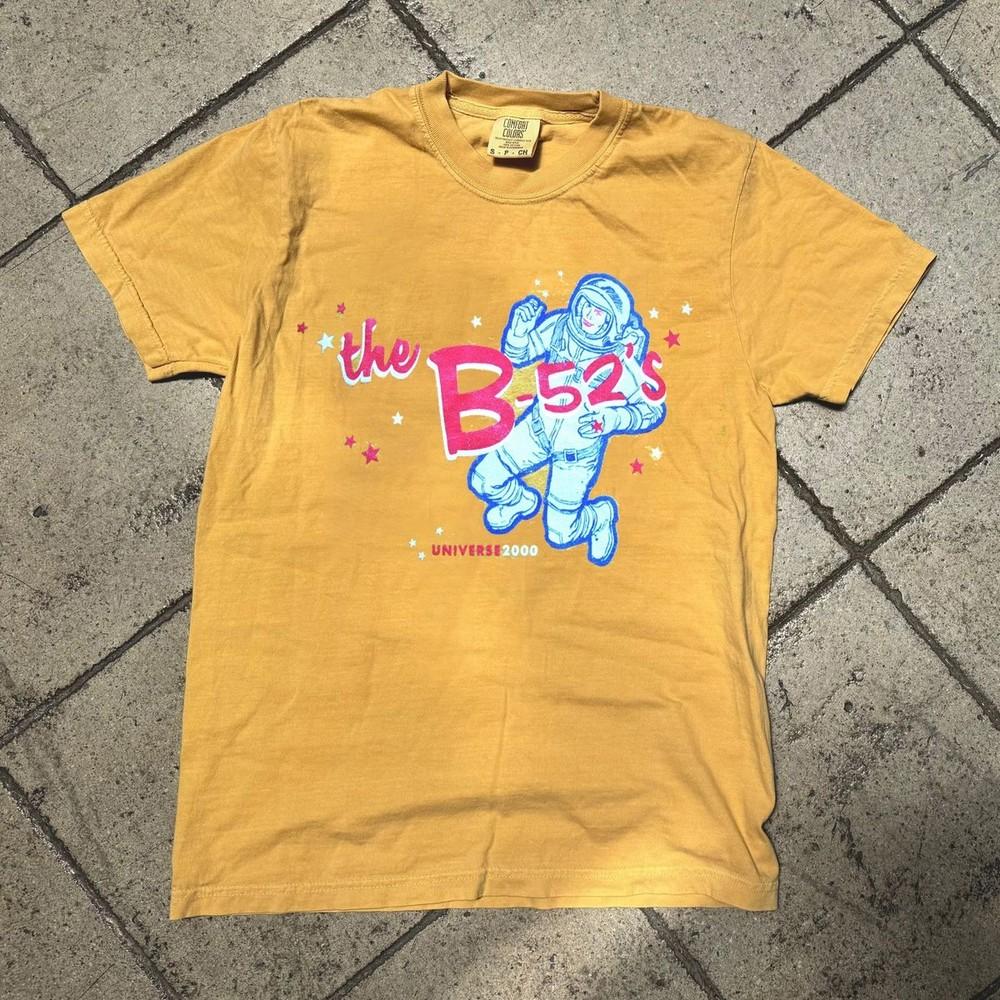 

The B52#039s Universe 2000 Astronaut Concert Yellow T Shirt Classic tee NH25726 Unisex T-Shirt L