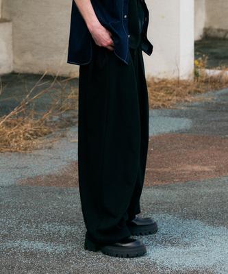 LIKE THE MOST Pintuck Balloon Wide Sweatpants_Black