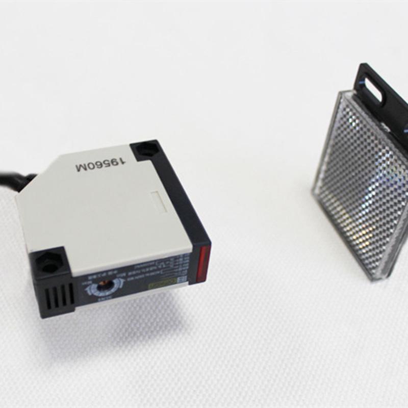 Huguang A3G-2MR Optical Inductive Sensor with Reflective Feedback