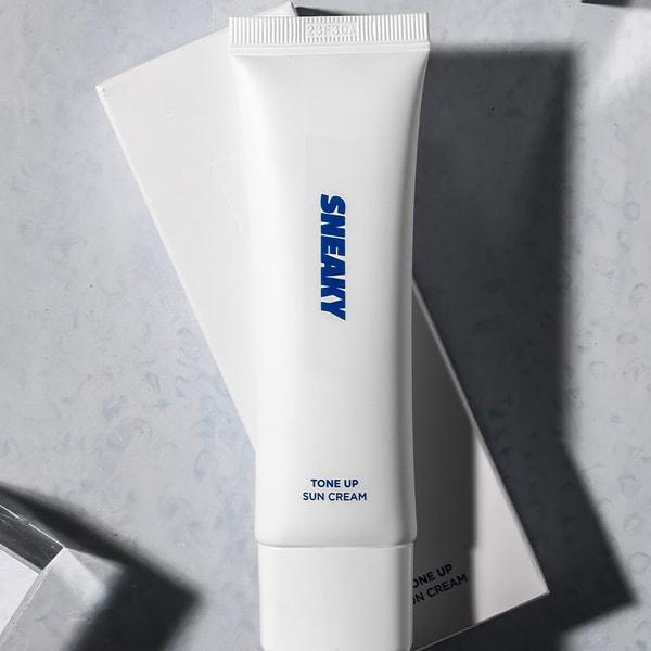 Sneaky Tone Up Sun Cream Spf50+ Pa++++ 50Ml