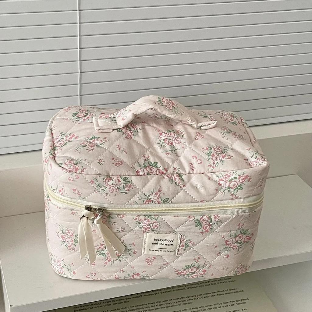 Quilted Pink Flower Ladies Travel Storage Bag Makeup Case Retro Floral Print Women's Cosmetic Bags Small Purse Female Handbags