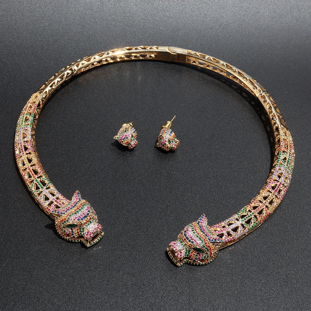 European and American Exaggerated Color Zircon Leopard Head Necklace Earrings Set Luxury Retro Court Style Full of Diamond Jewelry Accessories