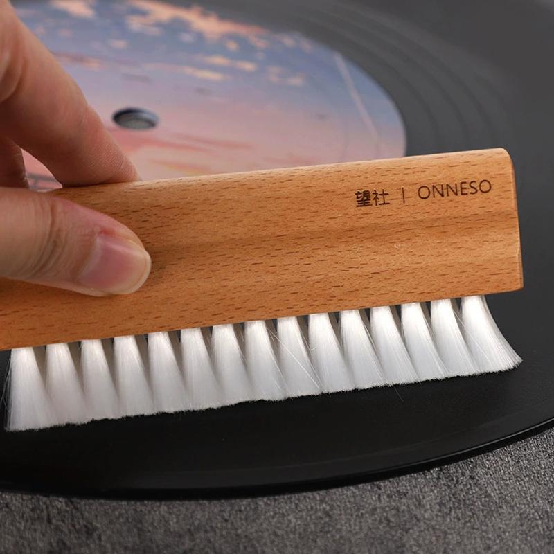 Vinyl Record Dust Cleaning Brush Natural Beech Handle Soft Bristle Anti-Static Cleaner Dust Remover Accessory Record Cleaning To