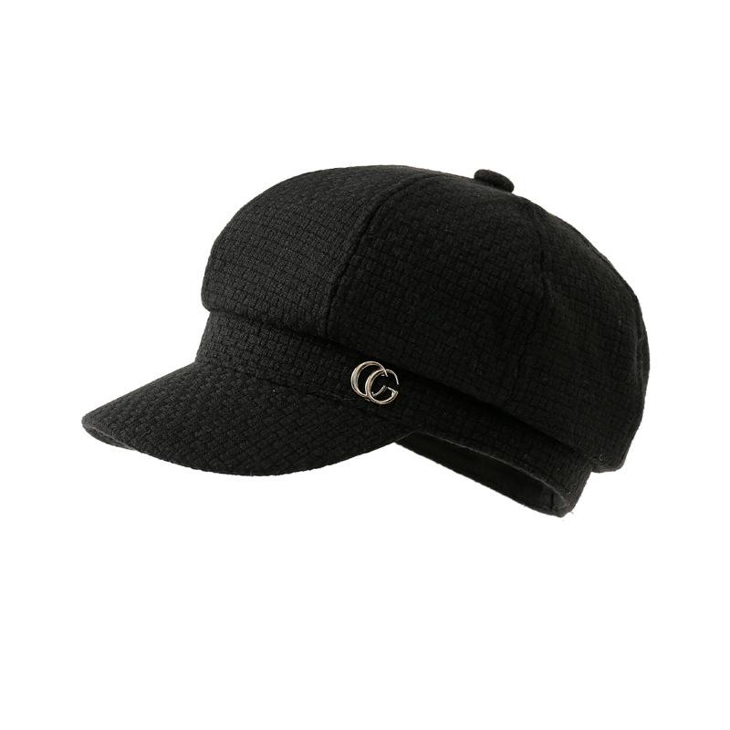 Korean Version of Autumn and Winter New Hat for Women Fashion Versatile Metallic Logo British Style Baseball Cap Retro Literary Octagonal Hat Trend