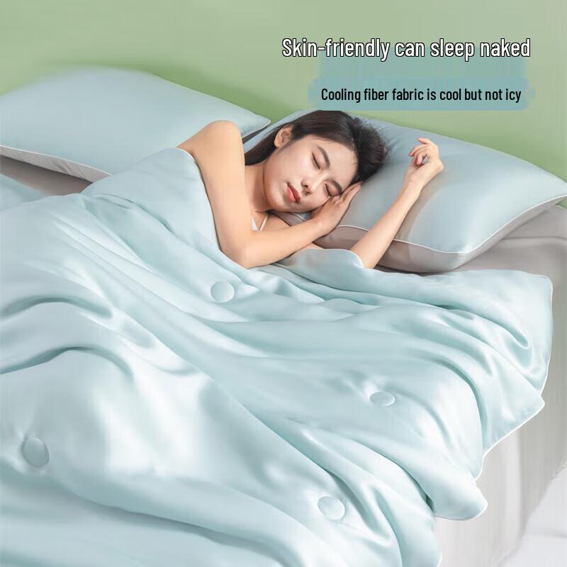 

Jiuzhulu Lightweight Skin-Friendly Summer Duvet
