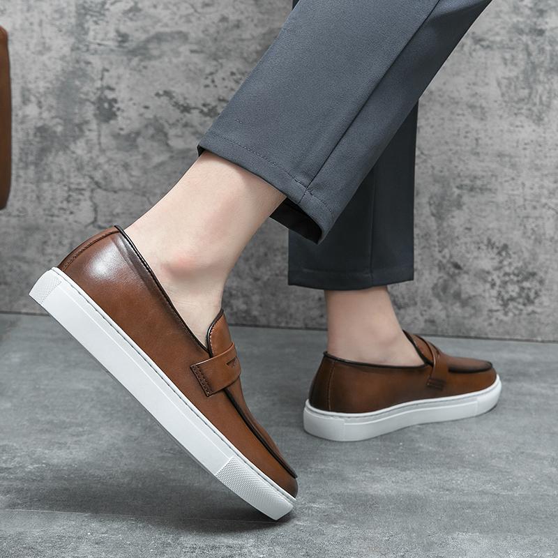 Fashion Men Leather Casual Shoes Outdoor Comfortable Luxury Brand Loafers Fashion Soft Comfy Non-slip Flats Moccasin Retro Walking Shoes