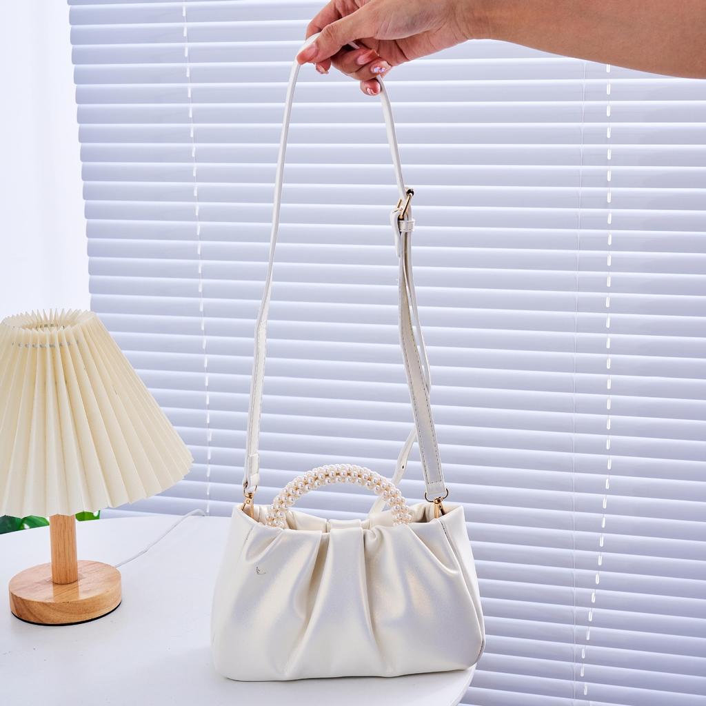 New Fashionable Textured Pearl Pearl Glossy Wrinkled Korean Style Sweet Cute Casual One-shoulder Crossbody Handbag