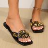 Kapcie damskie na lato 2024, wszechstronne do noszenia na świeżym powietrzu w Europie i Ameryce. Damskie sandały na płaskim obcasie z nitami i kwadratowymi noskami