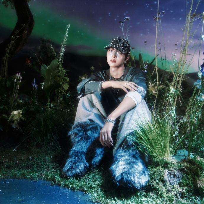 &TEAM [BACK TO LIFE] KR 1. Mini-Album ROAR