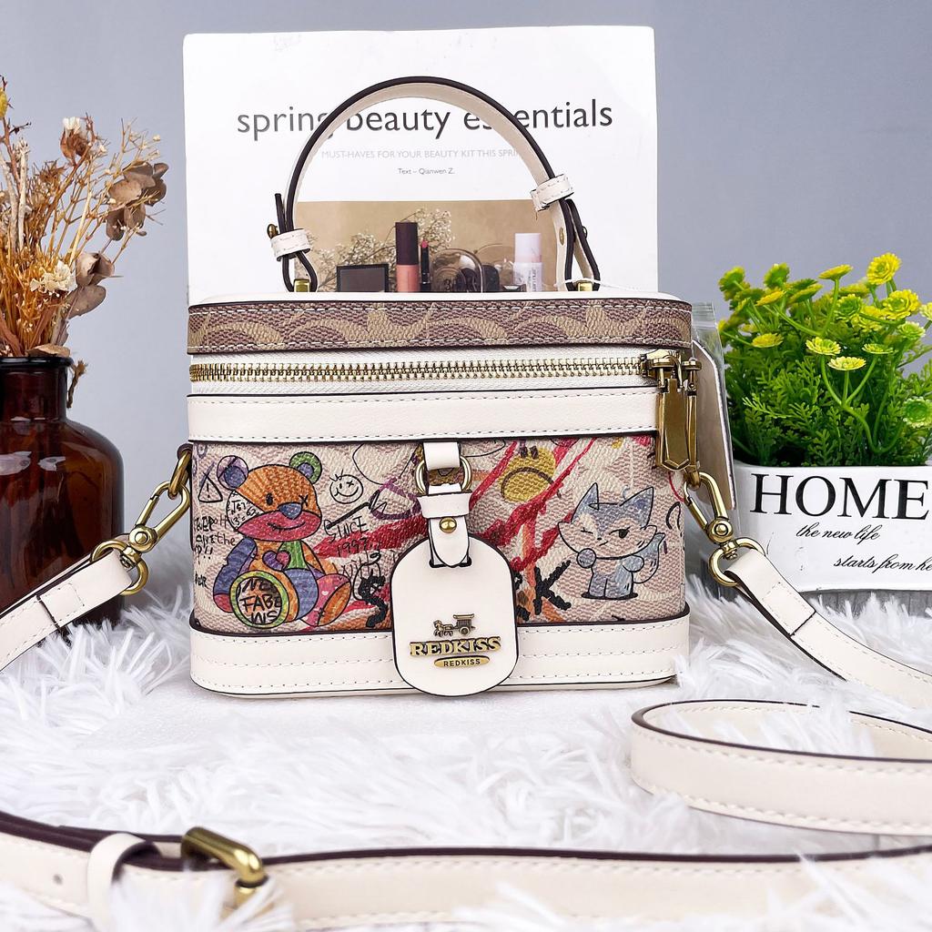 Popular Graffiti Contrast Box Bucket Bag 2025 New High-end Niche Handbag Shoulder Crossbody Women's Small Bag