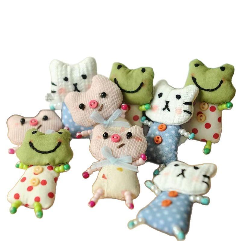 3 Cute Little Fresh Cute Pink Piggy Green Frog Blue Kitten Clothing Accessories Fabric Brooch Woman