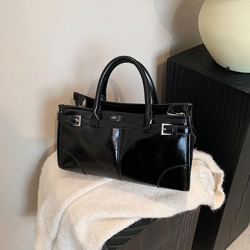 Na portable commuter bag new fashion women's shoulder bag oil wax leather retro bag
