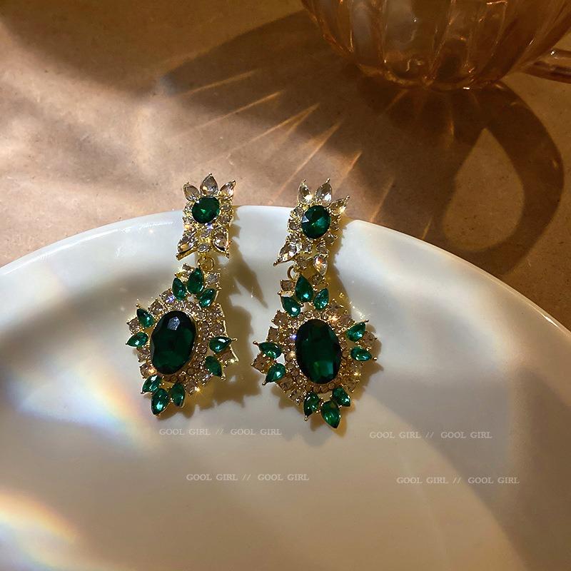 Silver needle with diamonds emerald design earrings exaggerated temperament fashion light luxury earrings ear jewelry wholesale women