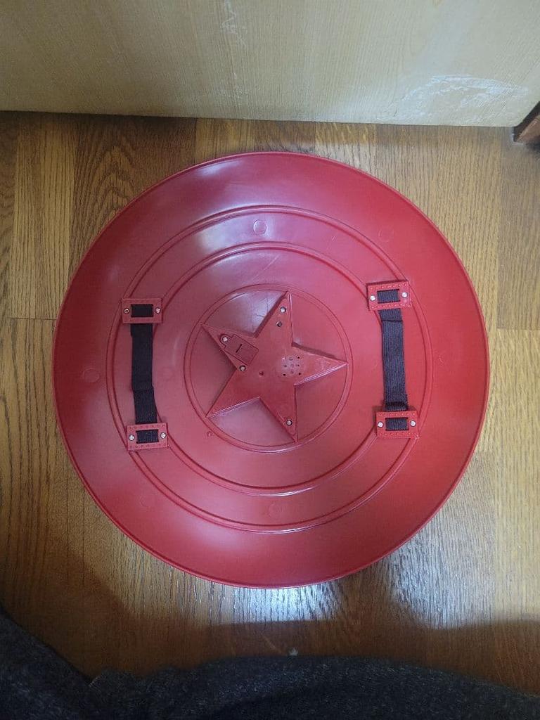 [USED] Avengers Captain America LED Shield Captain America