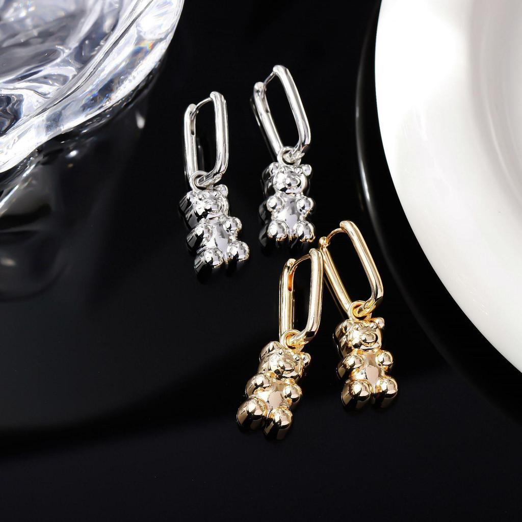Japanese-Korean Metal Cartoon Bear Ear Cuff Earrings: Stylish, Trendy, and Unique Fashion Accessories