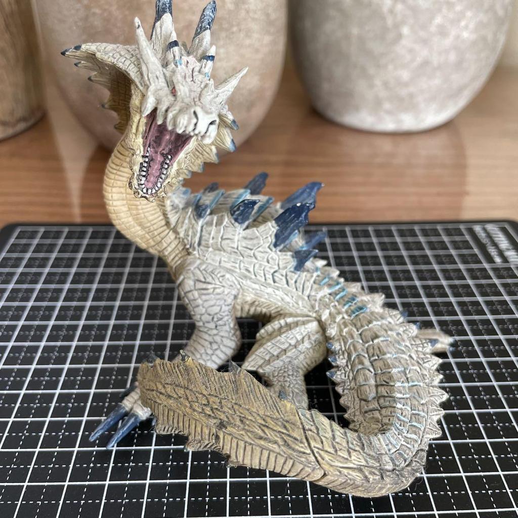 [USED] Monster Hunter Figures "Lagiacrus" and "Barioth