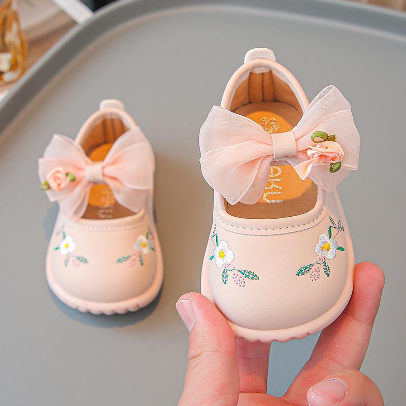 Baby Girls Leather Shoes Embroidered Sweet Toddler Kids Walking Shoes Soft Sole 2025 Fashion Baby Flat Shoes Non-slip Lace Bows