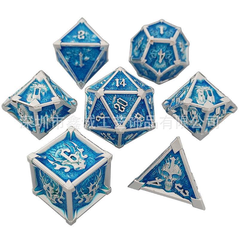 

Набор металлических кубиков D6 Cthulhu для COC, DND и TRPG синий/серебряный