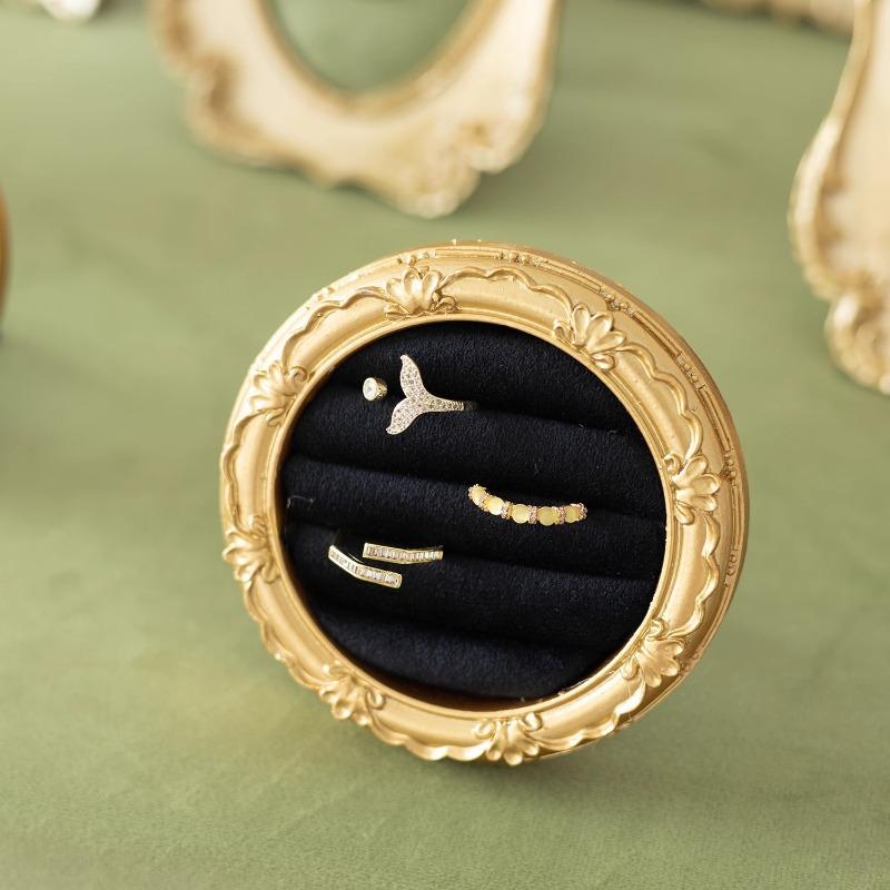 Vintage Jewelry Display Stand Photo Frame Necklace Earrings Display Rack Counter Ring Storage Rack Live Streaming Shooting Props