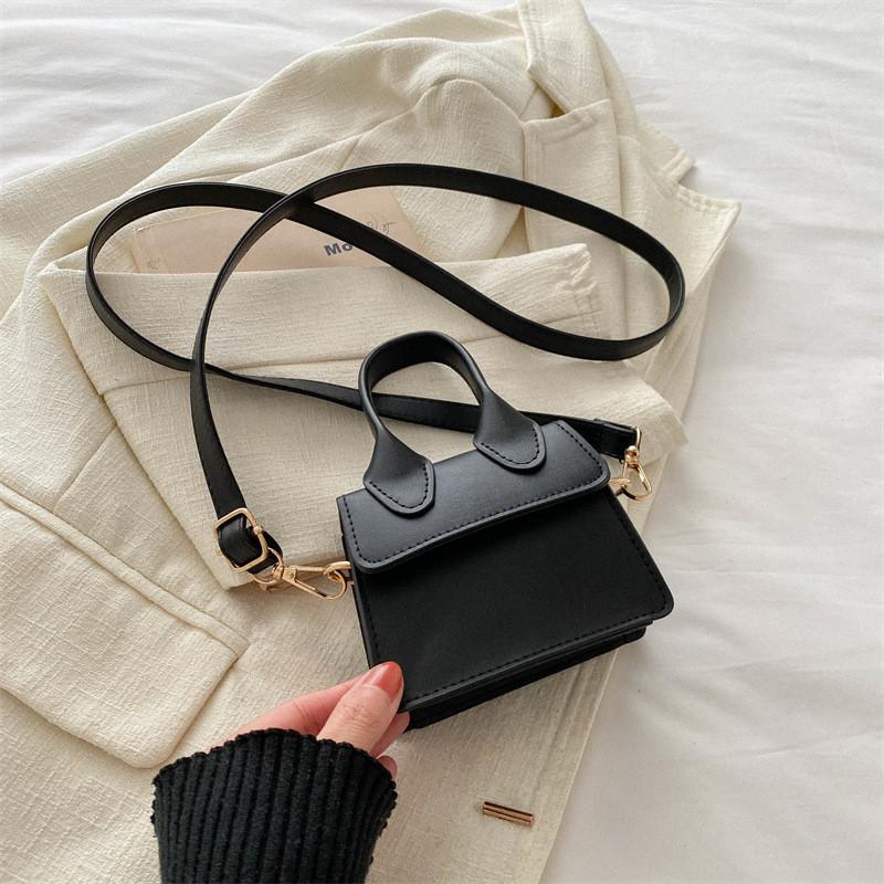Trendy Vintage Handbag French Niche Bag Mini Bag 2024 New Single Shoulder Diagonal Small Square Bag чёрный