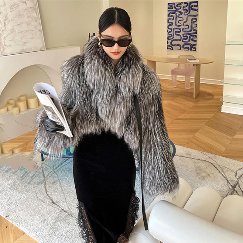Women's Autumn And Winter Short Style Imitation Silver Fox Fur Grass Coat