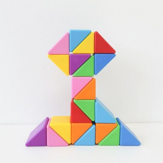 Bellbaby Magic Cube Magnetic Blocks - 32pcs Triangle Rainbow Set