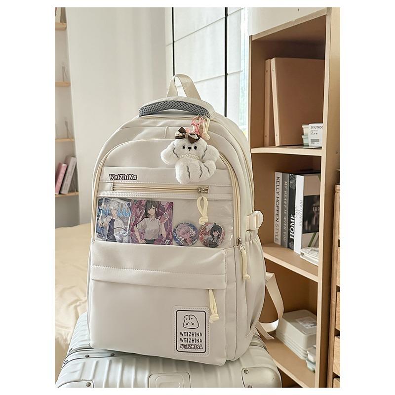 The new schoolbag is high-value, fresh and sweet, and a lightweight and large-capacity backpack for junior high school students.