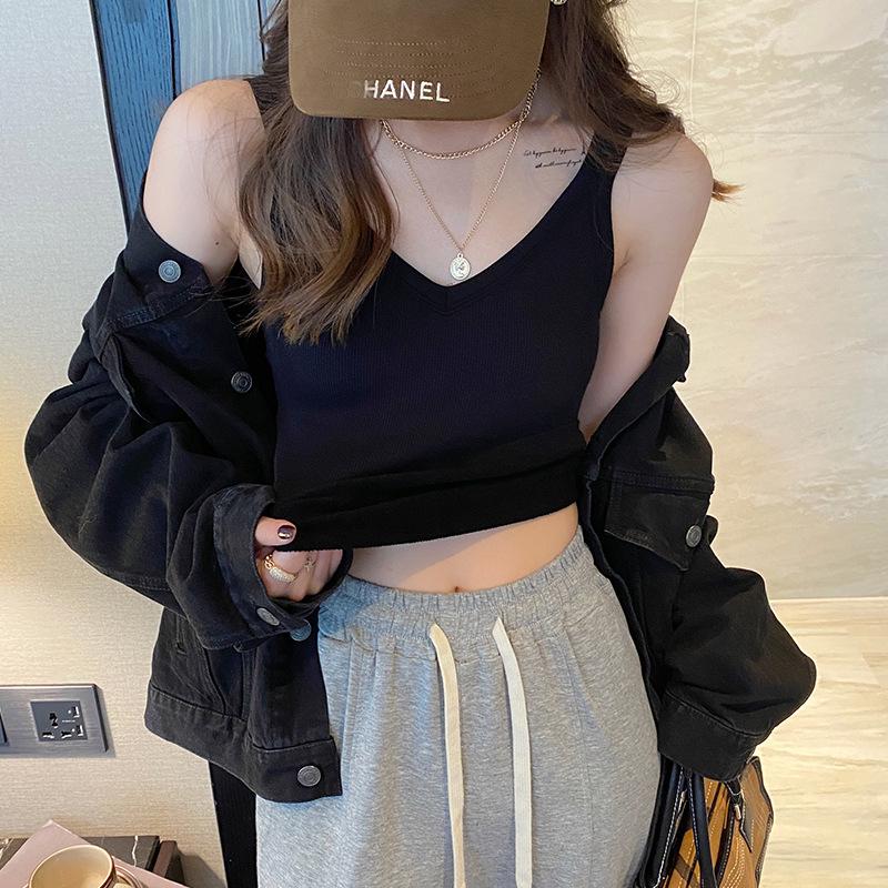 Women's Winter Plush Vest: Thick, Warm, Padded Chest, Sleeveless, One-Piece Bra Design, Contrasting Color