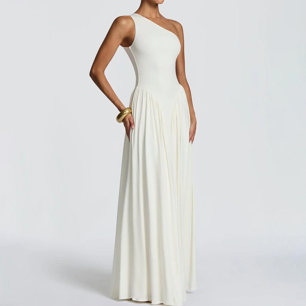 European and American Women's Banquet Evening Dress Elegant Temperament Slanted Shoulder Dress Solid Color Slim Pleated Off-the-shoulder New Long Dres