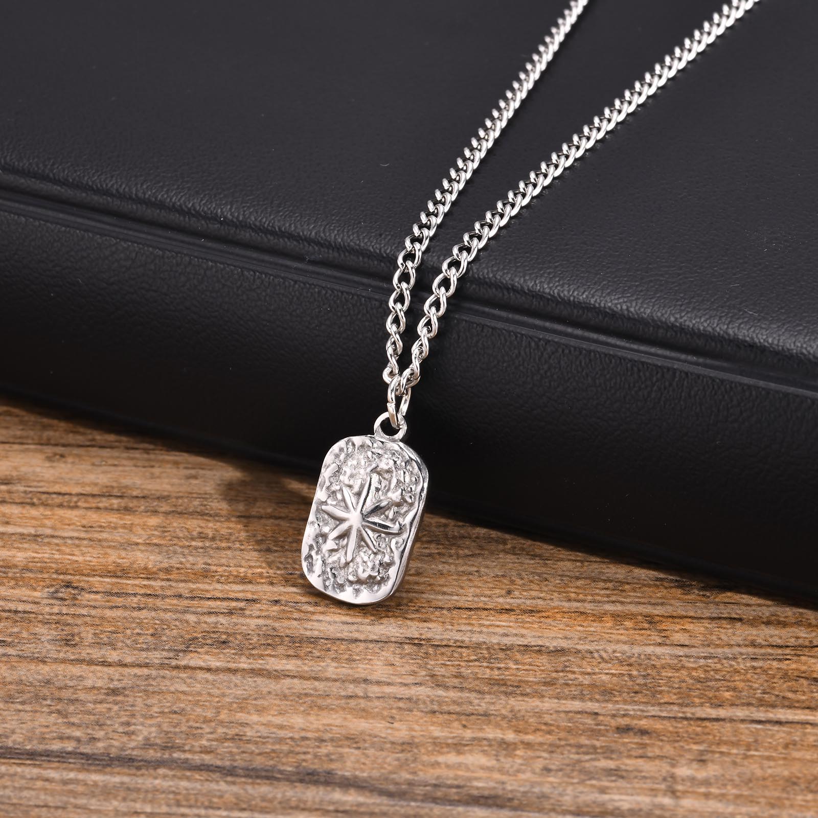 

Мужские ожерелья-жетоны, Стильный кованый кулон в виде восьмиконечной звезды из нержавеющей стали, Подарки на день рождения для него